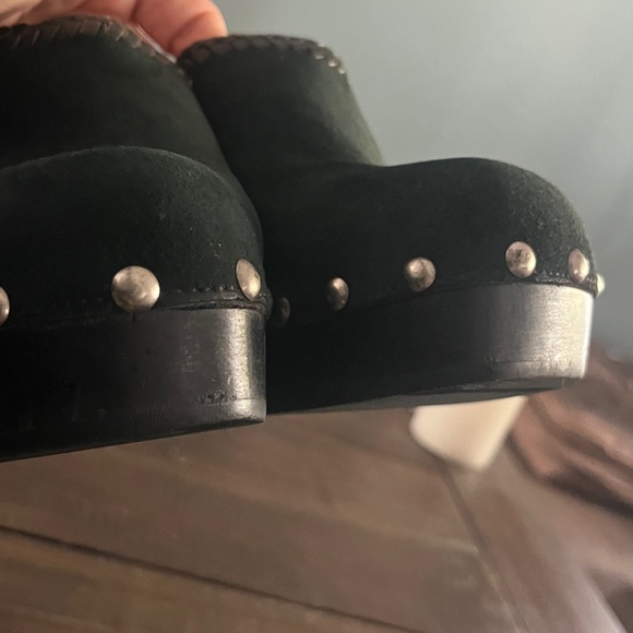 Bebe Rare Vintage Leather Studded Wood Clogs Y2K - Picture 5 of 16